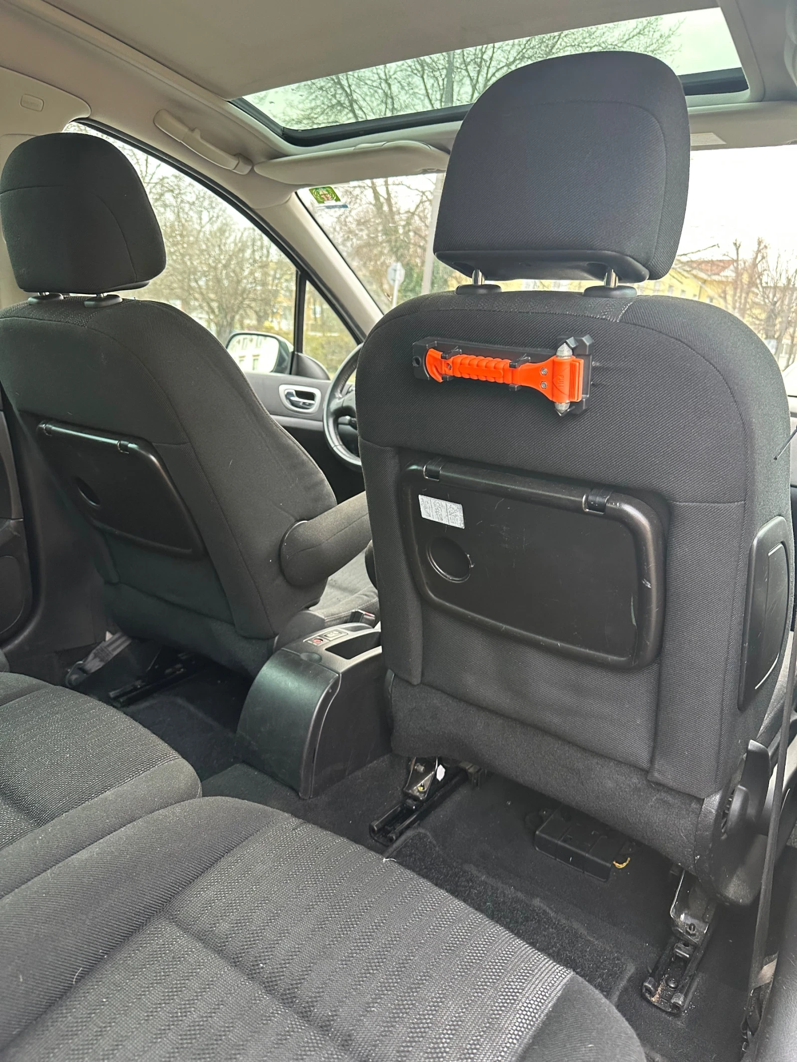 Peugeot 307 1.6 Hdi, Pанорамен таван, 7 Места, Facelift - изображение 10