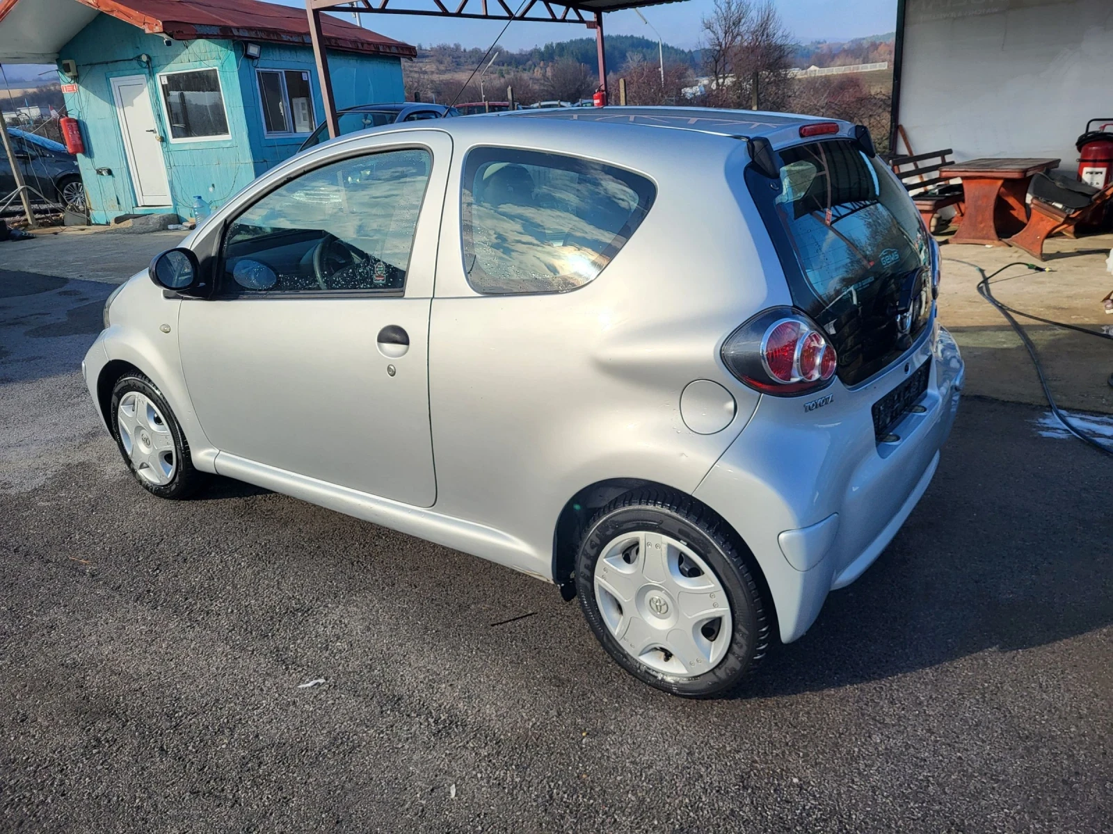 Toyota Aygo 1.0i, снимка 6 - Автомобили и джипове - 53760300