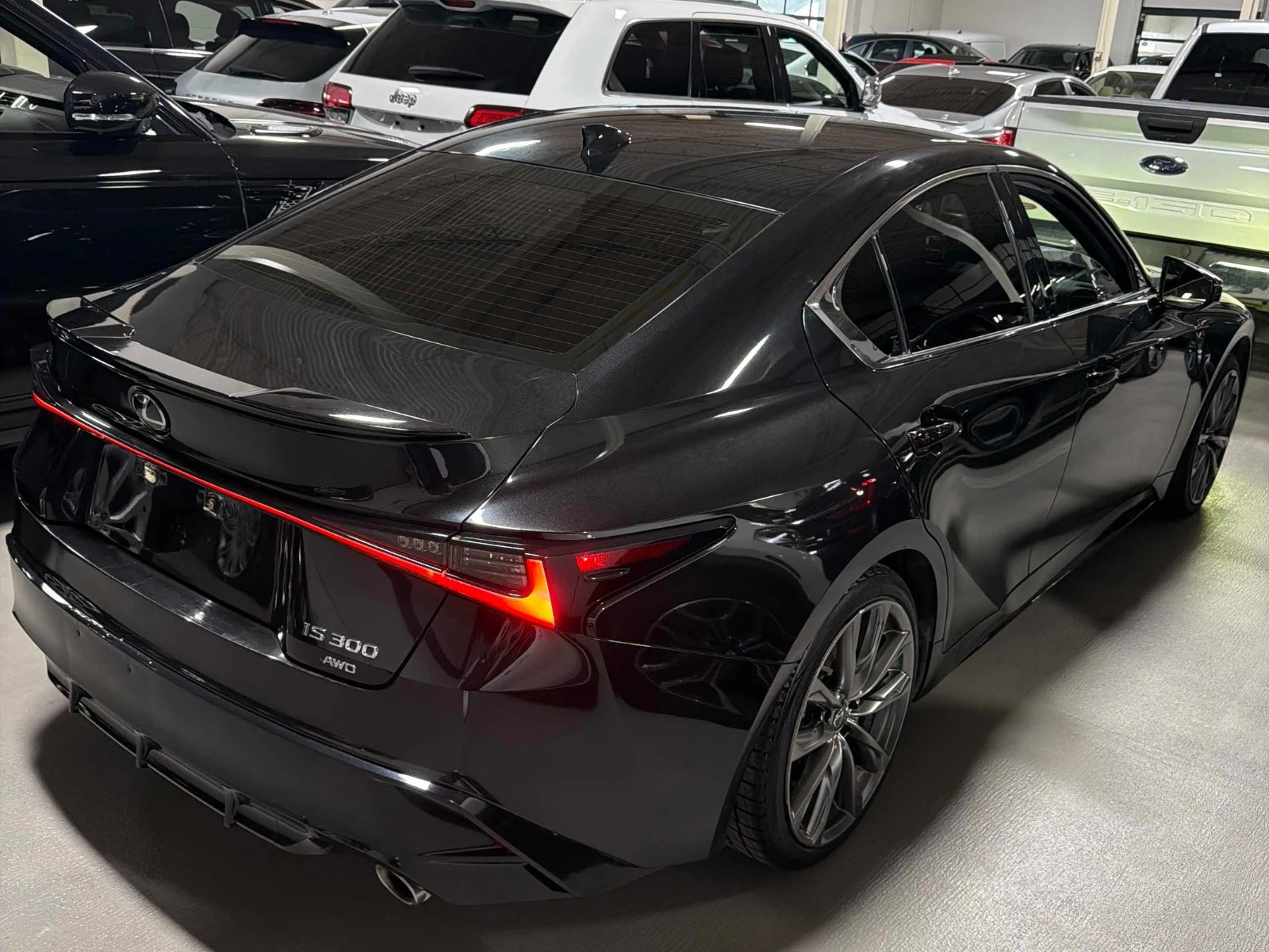 Lexus IS 300 АВТО КРЕДИТ, снимка 4 - Автомобили и джипове - 53985071