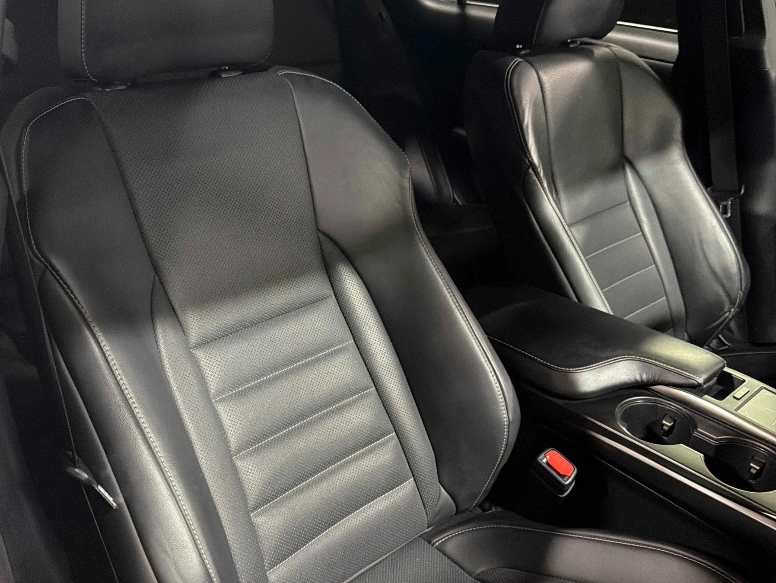 Lexus IS 300 АВТО КРЕДИТ, снимка 14 - Автомобили и джипове - 53985071