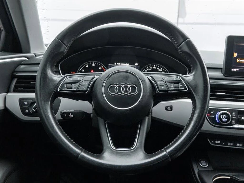 Audi A4 2.0T* quattro* Komfort* АвтоКредит* (ЦЕНА ДО БГ), снимка 8 - Автомобили и джипове - 54001095