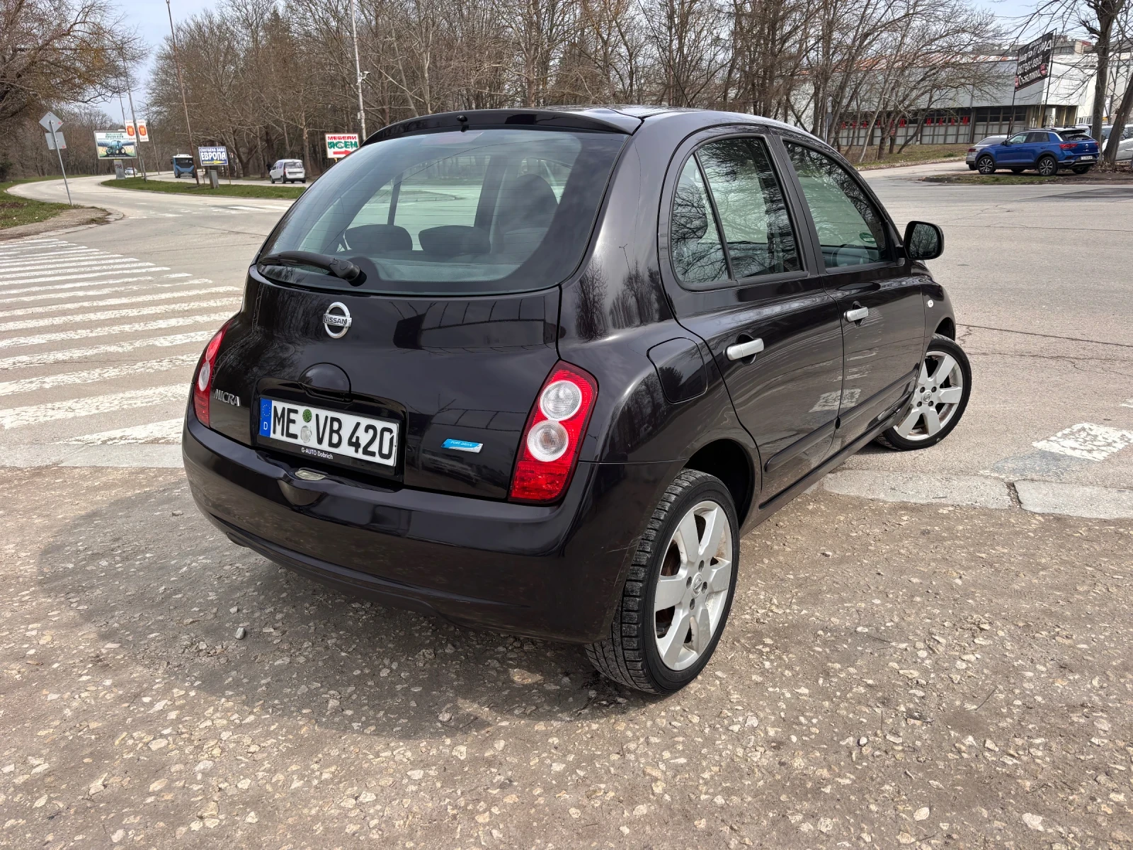 Nissan Micra 1.3i, снимка 5 - Автомобили и джипове - 54035257