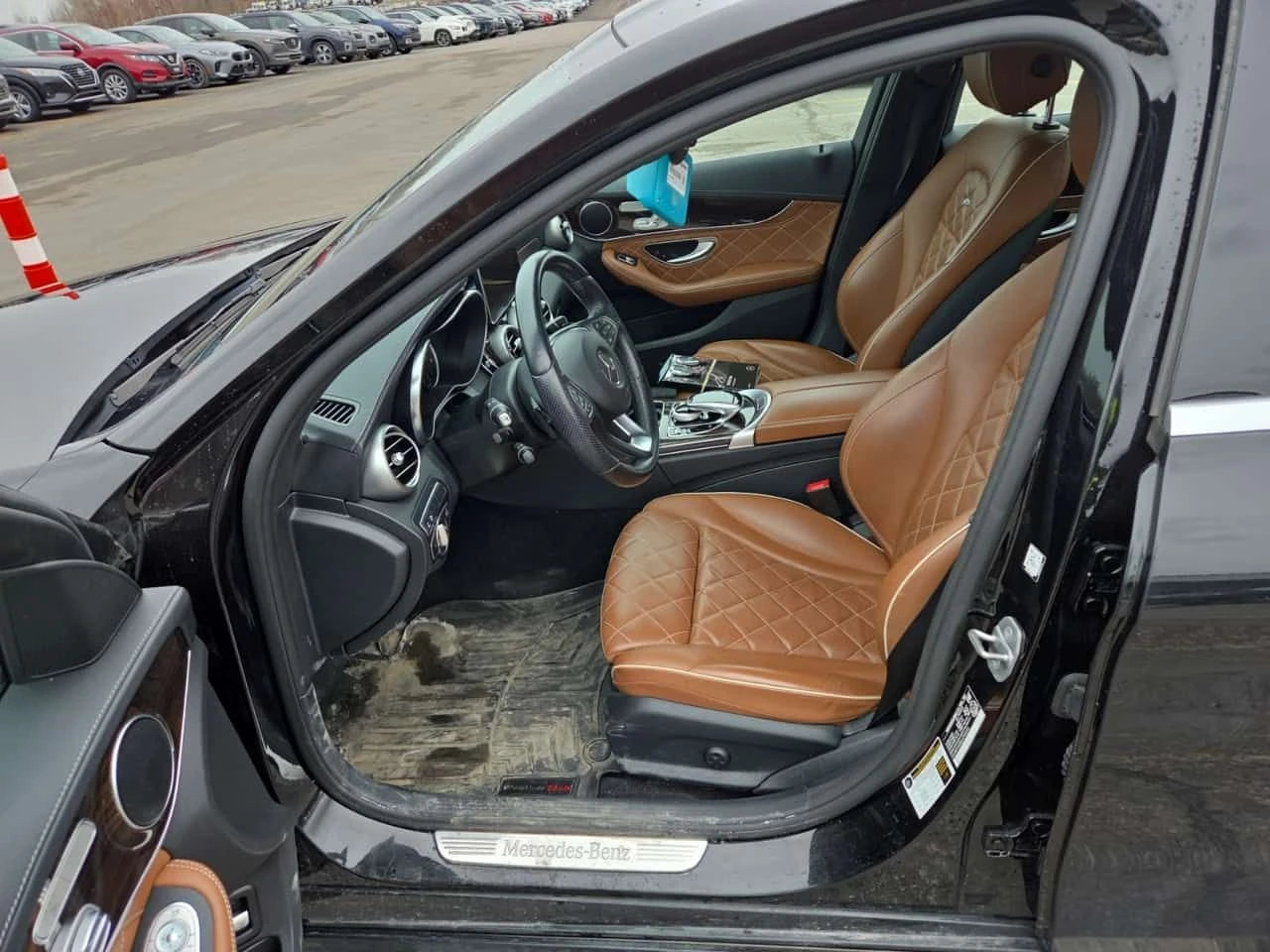 Mercedes-Benz C 300  4Matic  | 360 | PANORAMA | , снимка 8 - Автомобили и джипове - 54199168