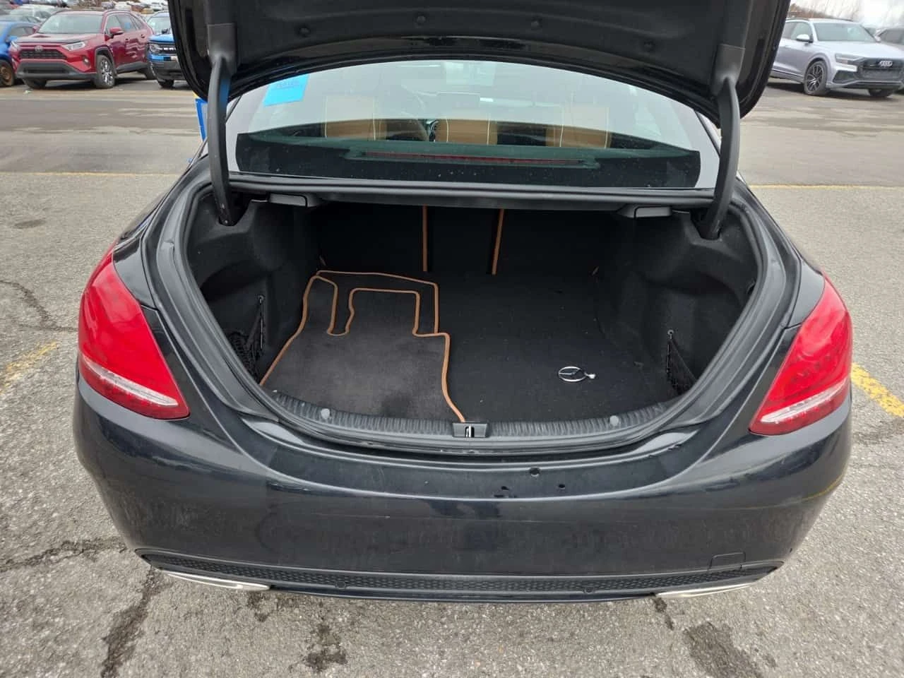 Mercedes-Benz C 300  4Matic  | 360 | PANORAMA | , снимка 13 - Автомобили и джипове - 54199168