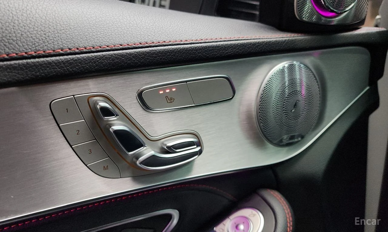 Mercedes-Benz C 43 AMG 4MATIC* ХЕДЪП* 3D* BURMESTER* LANE* ASSIST* 360КАМ, снимка 7 - Автомобили и джипове - 54501525