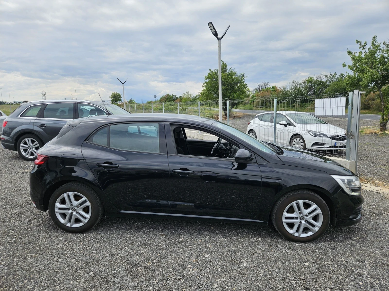Renault Megane 1.2 Turbo euro6, снимка 6 - Автомобили и джипове - 54608033
