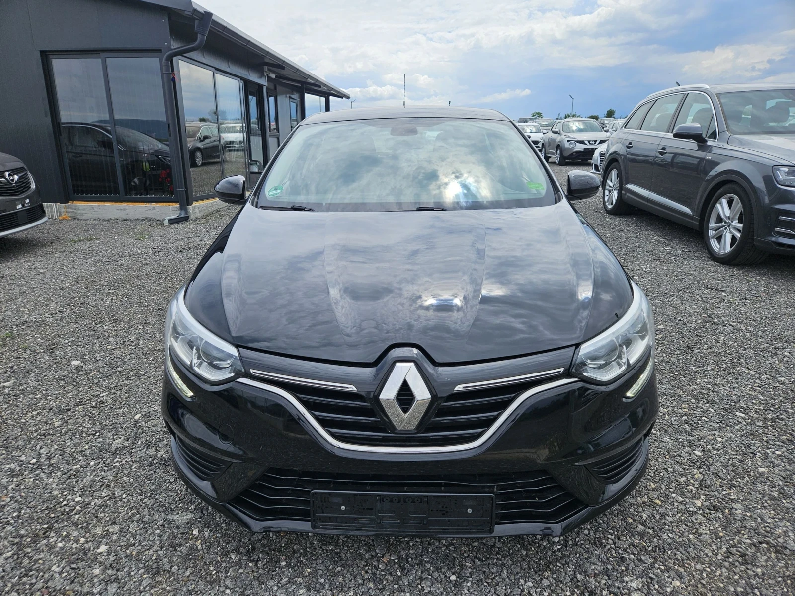 Renault Megane 1.2 Turbo euro6, снимка 8 - Автомобили и джипове - 54608033