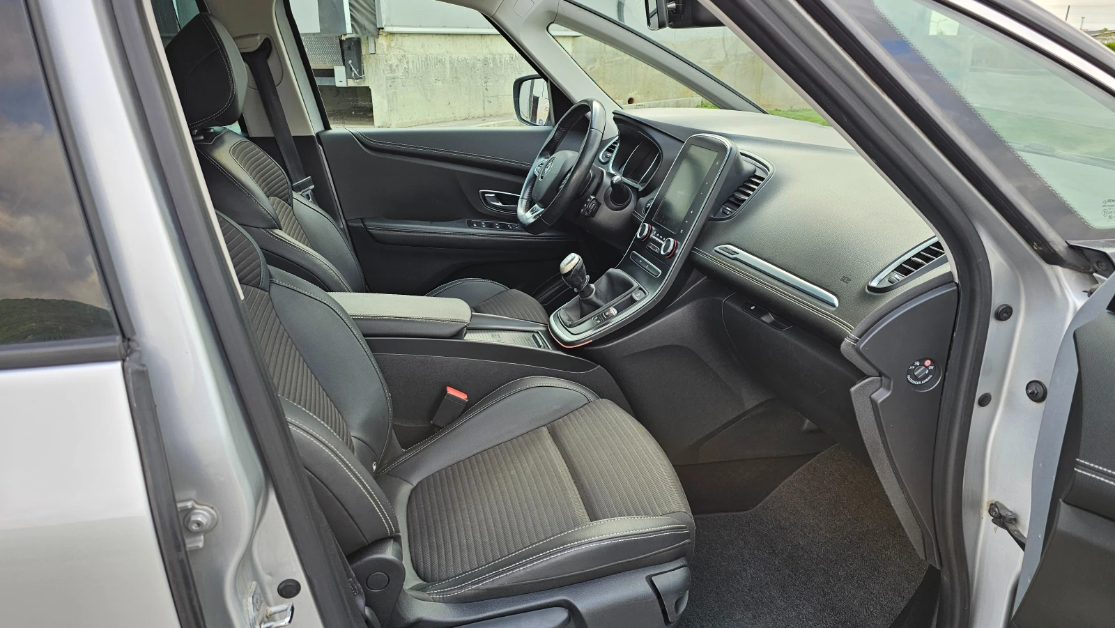 Renault Scenic 1.5DCI 6ск.FACE NAVI CAMERA EVRO6, снимка 13 - Автомобили и джипове - 54614529