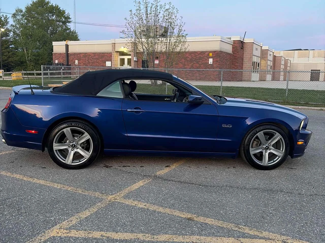 Ford Mustang * GT * CARFAX * 2 КЛЮЧА * KEYLESS * ПОДГРЕВИ, снимка 3 - Автомобили и джипове - 54750987