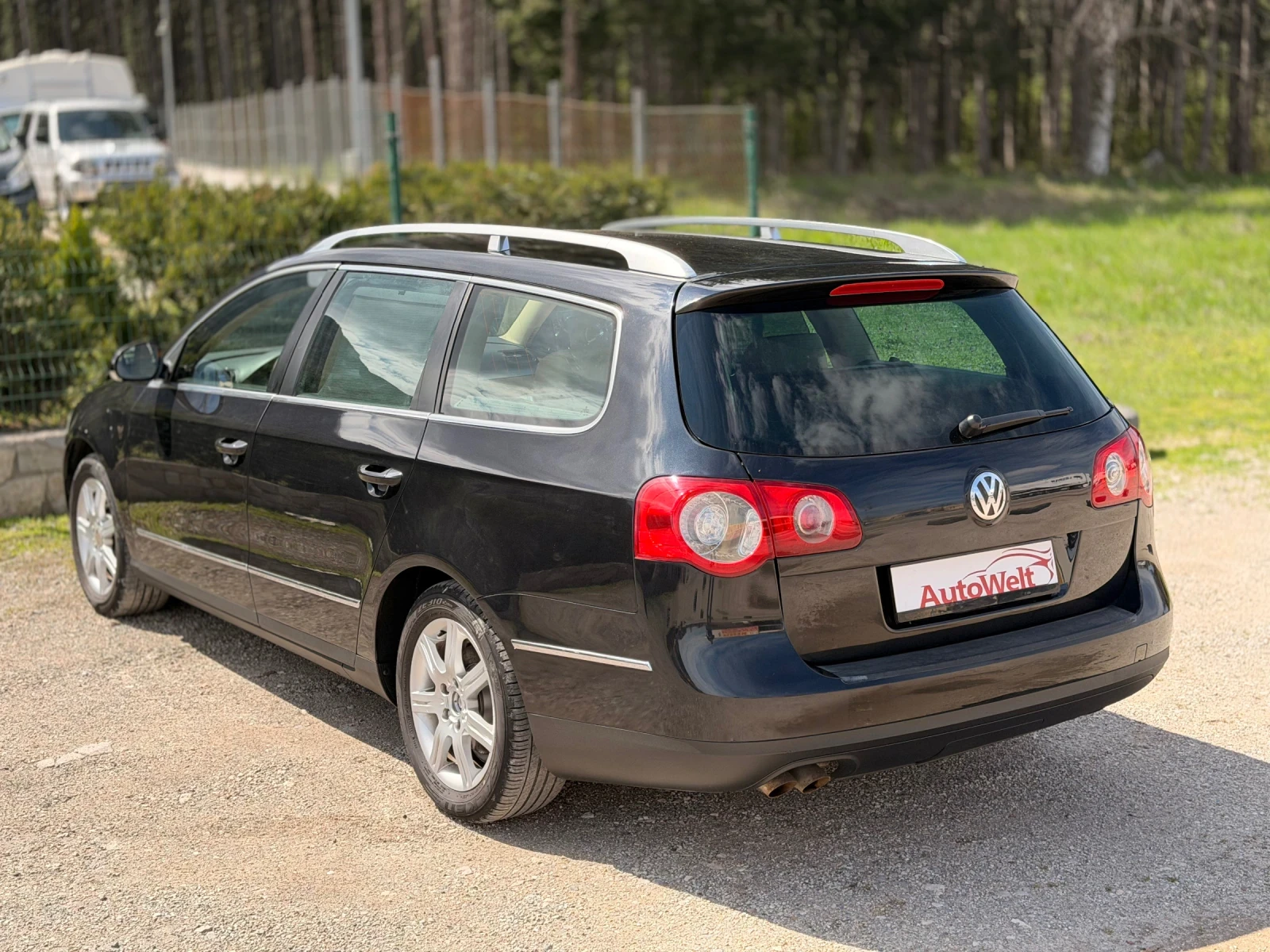 VW Passat 2.0 TDI Highline, снимка 6 - Автомобили и джипове - 54822779