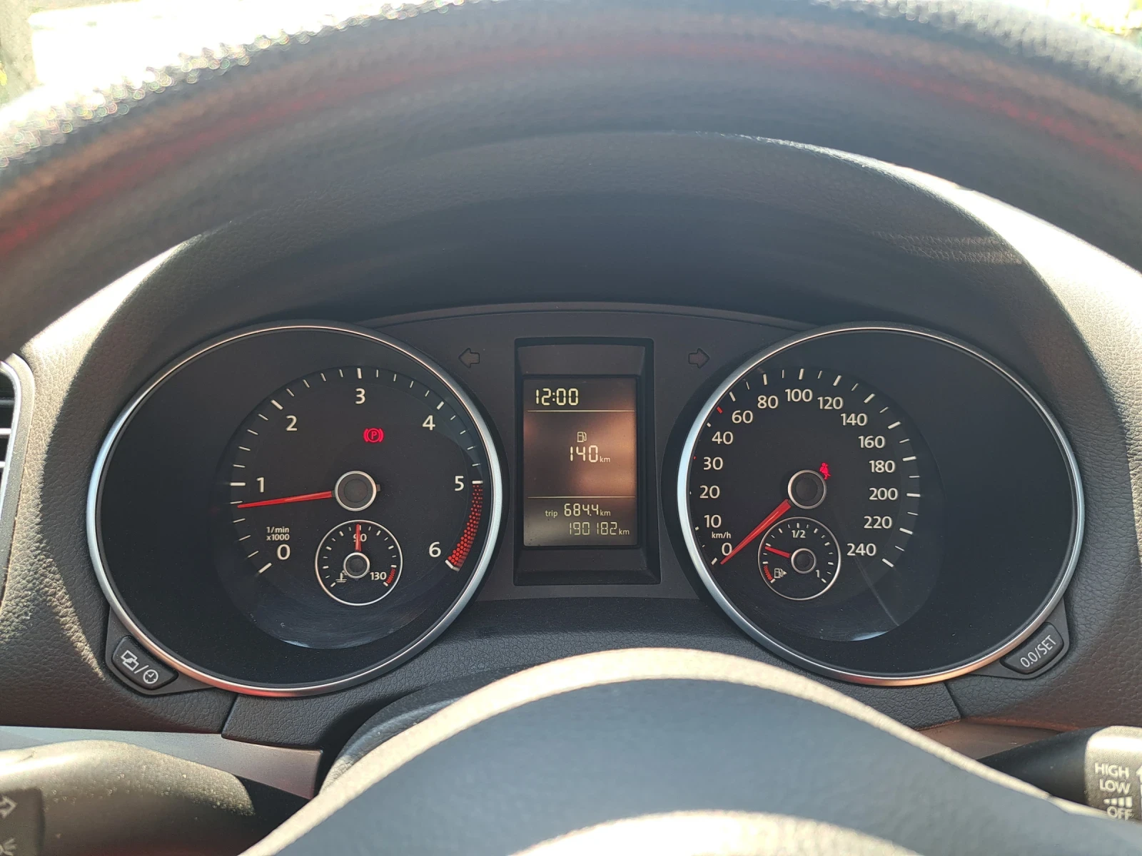 VW Golf, снимка 13 - Автомобили и джипове - 54848302