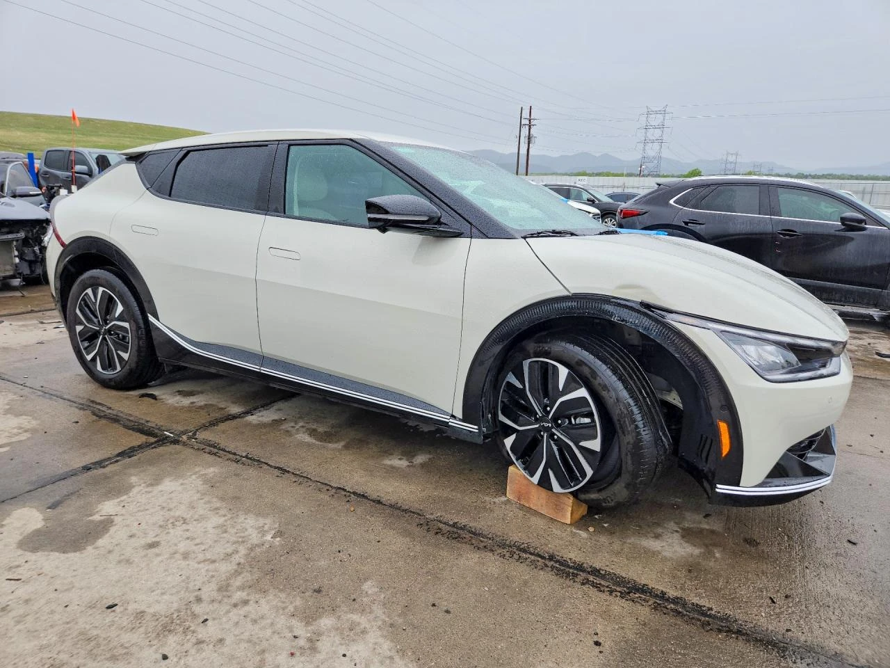 Kia EV6 WIND !УНИКАТ! #ПЪЛНО ОБОРУДВАНЕ# !ПАНОРАМА, снимка 3 - Автомобили и джипове - 55040295