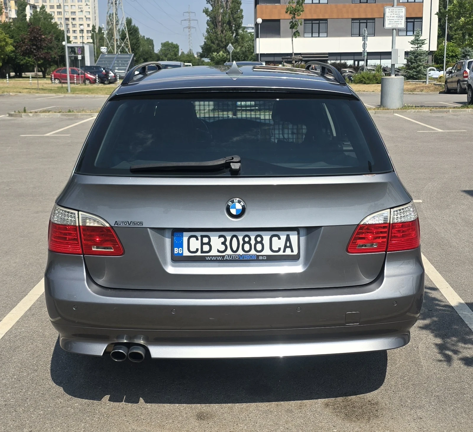 BMW 530 Facelift SAT, снимка 8 - Автомобили и джипове - 55144674