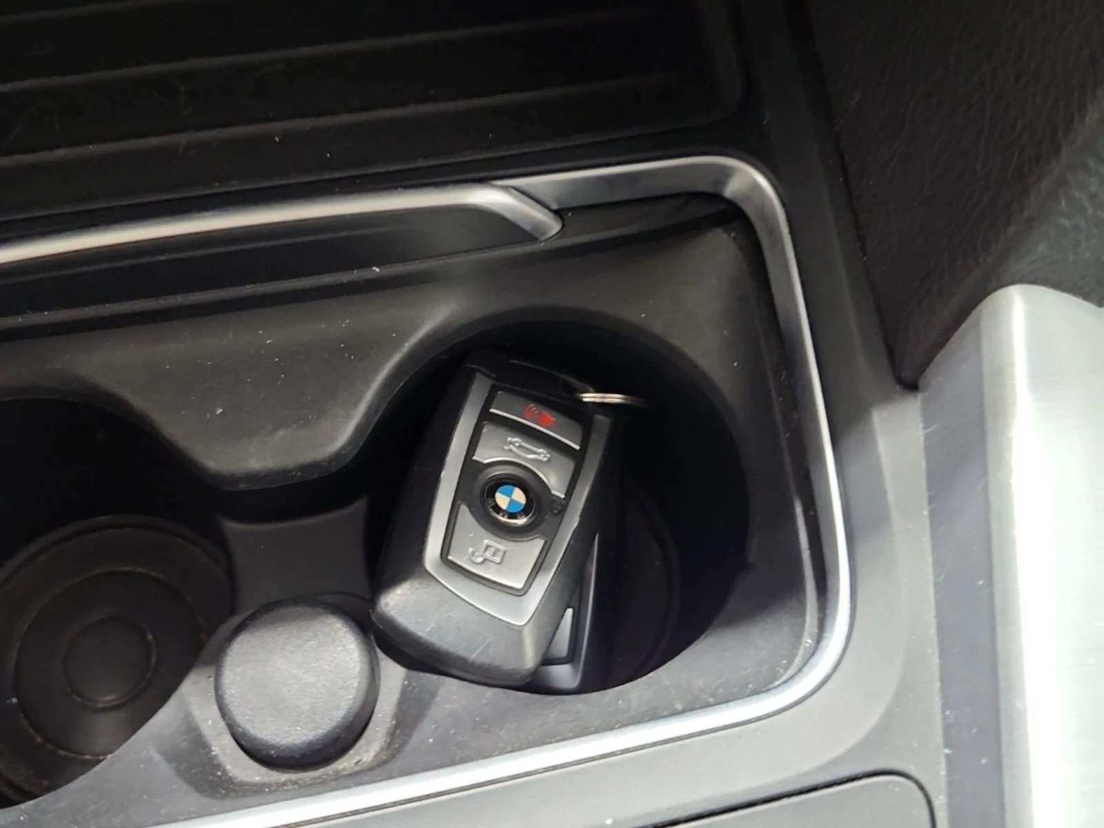 BMW 328 xDrive * No Accidents * АвтоКредит * (ЦЕНА ДО БГ), снимка 14 - Автомобили и джипове - 55514764