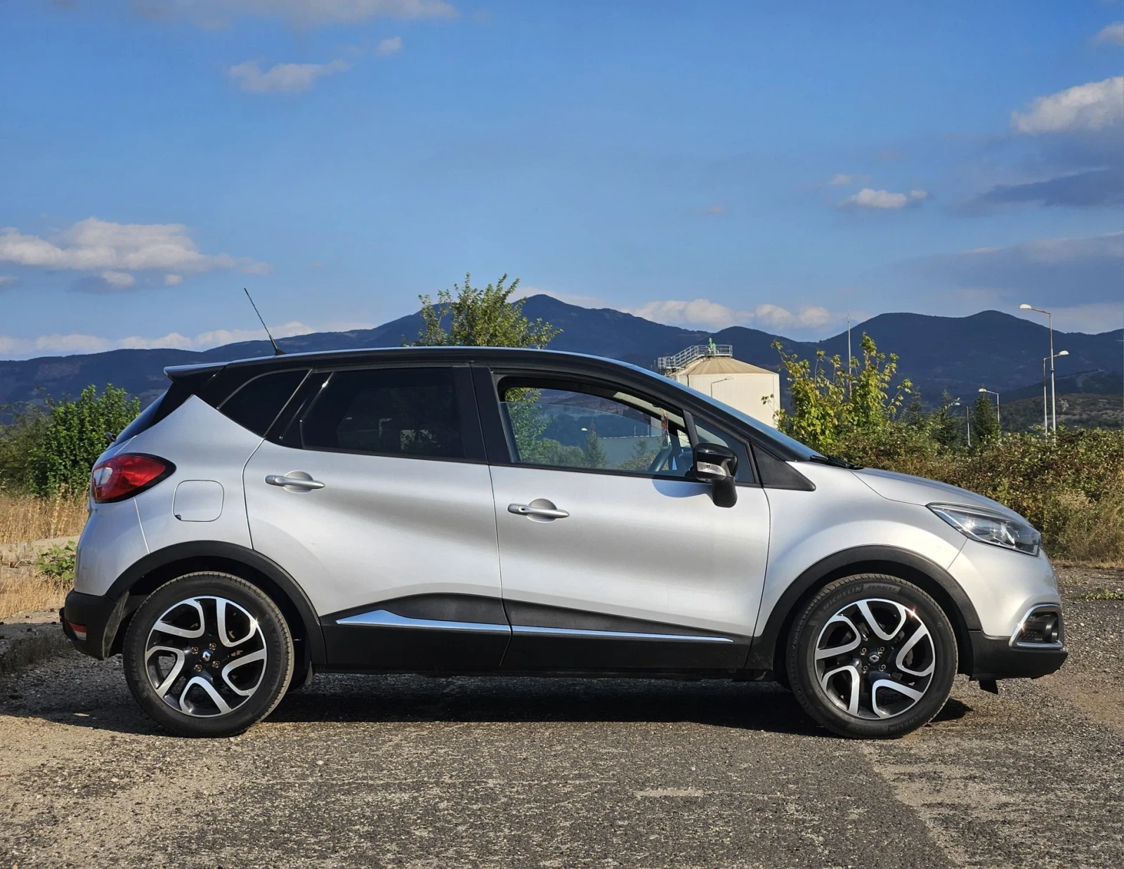 Renault Captur Dynamique R-Link 2015, снимка 5 - Автомобили и джипове - 55694569