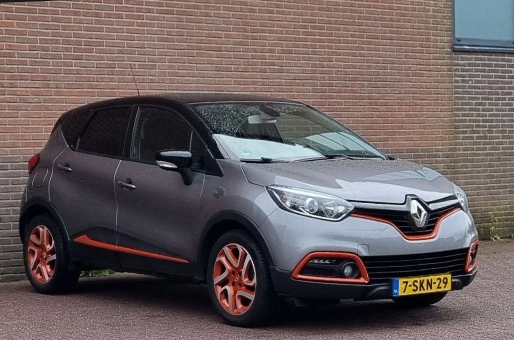 Renault Captur 1.2TCe Automatic Orange Edition , снимка 3 - Автомобили и джипове - 55694569