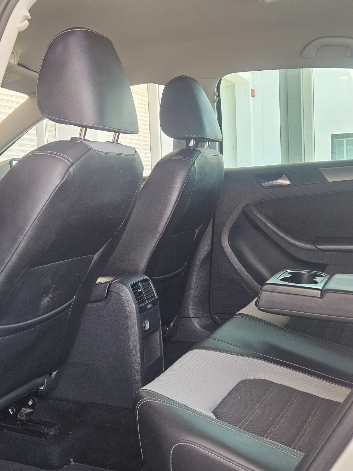 VW Jetta 1.6TDI High Executive Line 2013, снимка 11 - Автомобили и джипове - 55694569