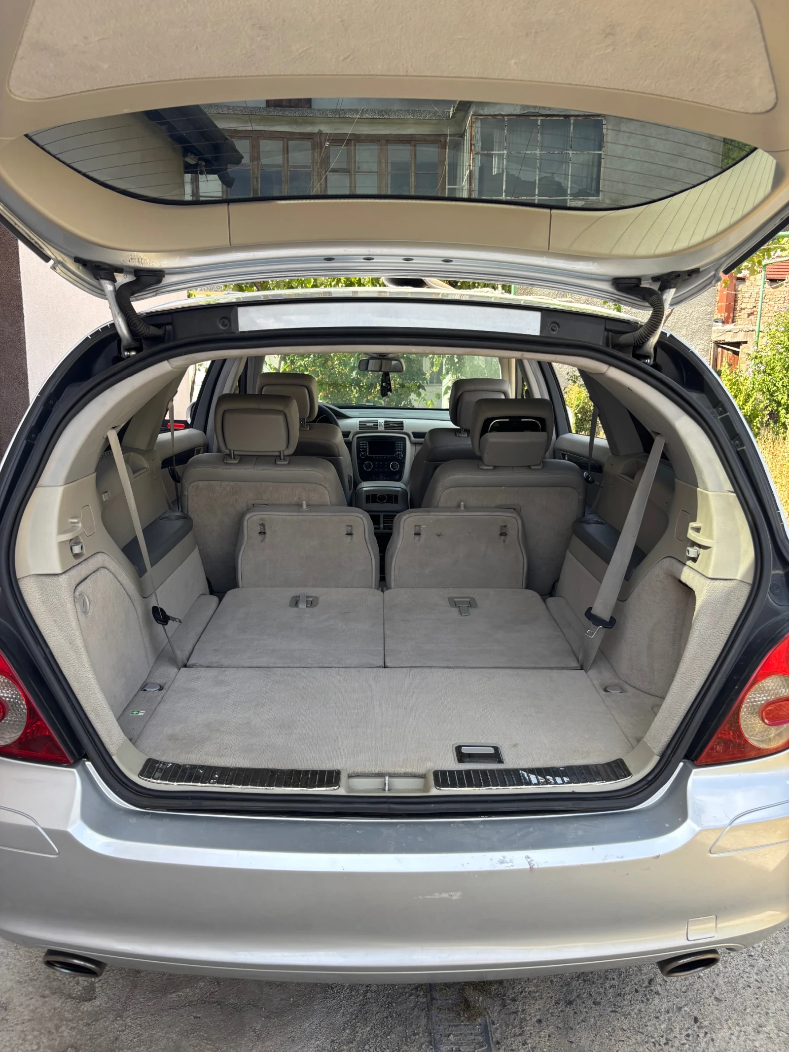 Mercedes-Benz R 320, снимка 15 - Автомобили и джипове - 55657497