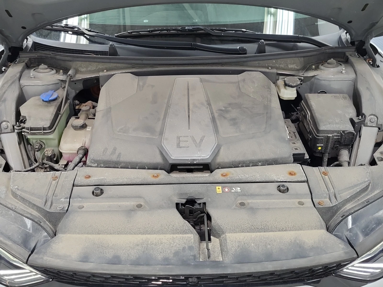 Kia EV6 LONG RANGE W/GT LINE PKG 1 * CARFAX / АВТОКРЕДИТ, снимка 16 - Автомобили и джипове - 55914486