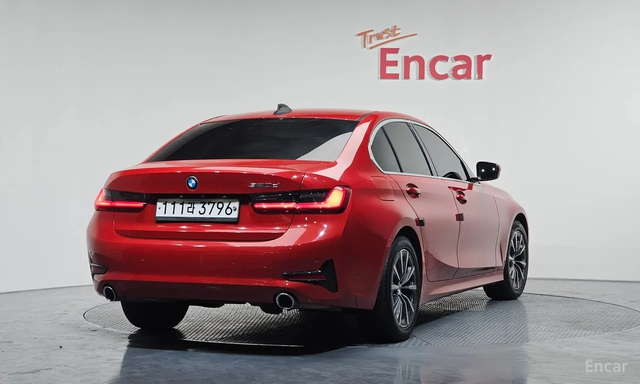 BMW 320, снимка 2 - Автомобили и джипове - 56131663