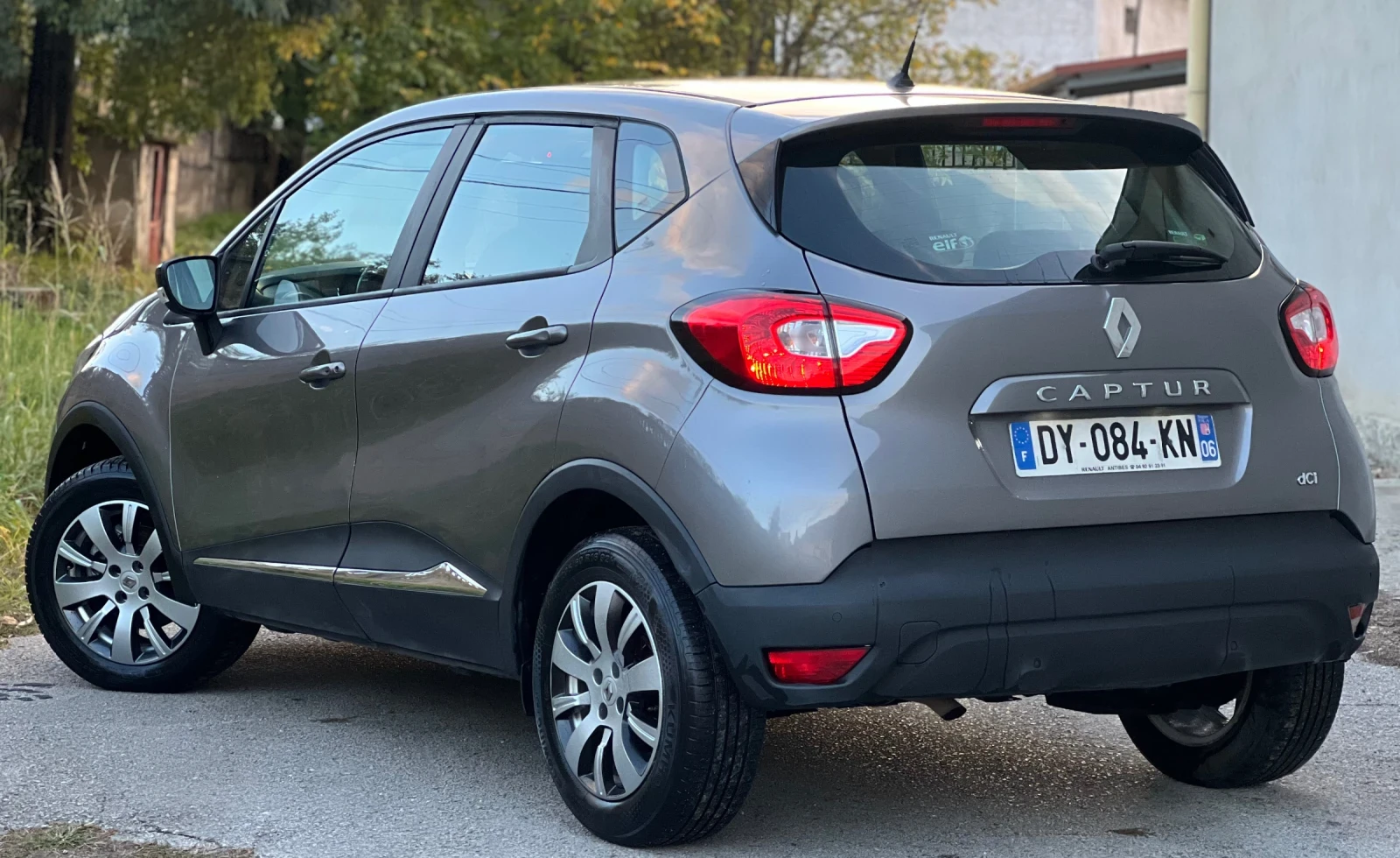 Renault Captur KEYLESS NAVI , снимка 3 - Автомобили и джипове - 56549162