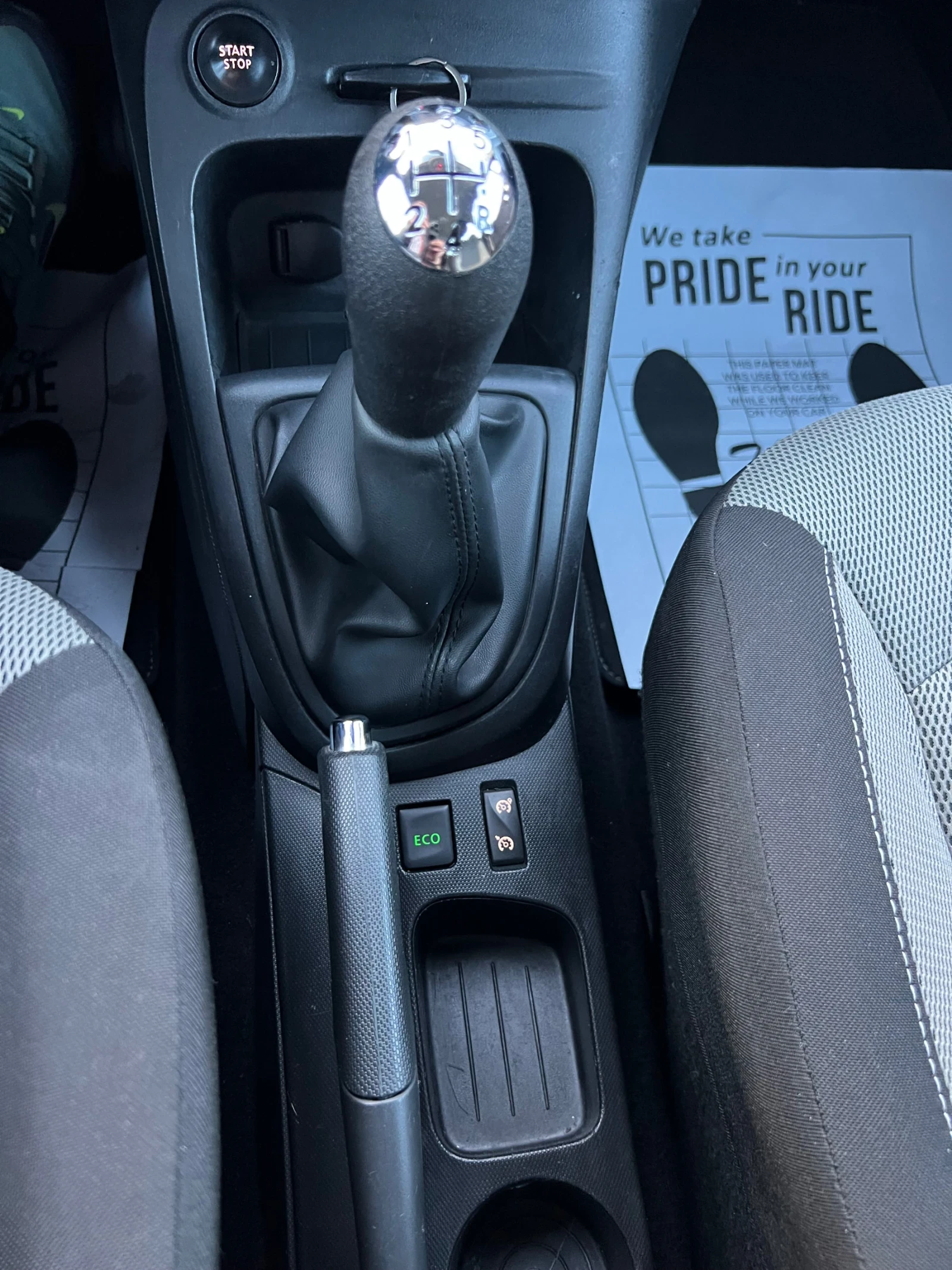 Renault Captur KEYLESS NAVI , снимка 14 - Автомобили и джипове - 56549162