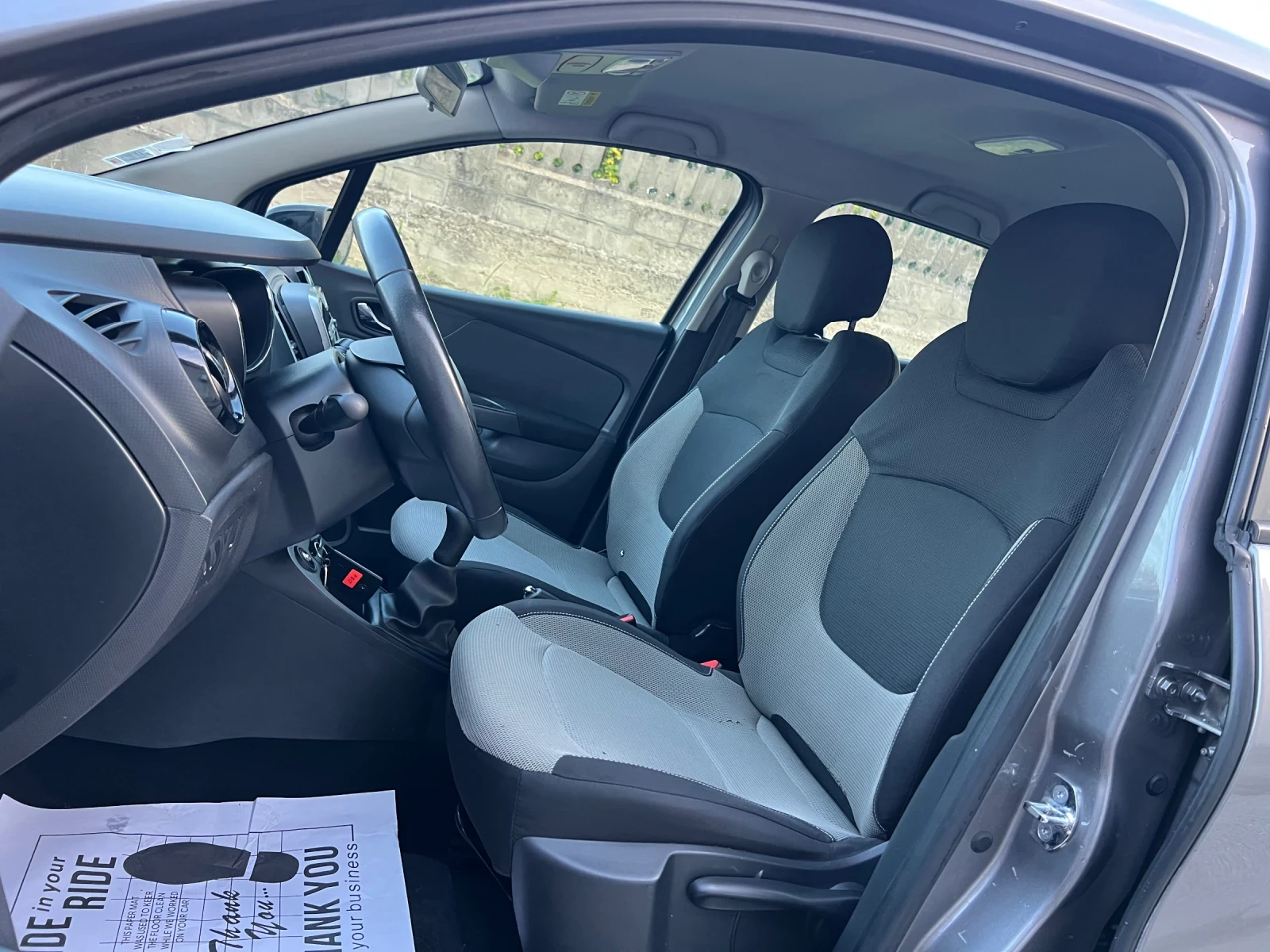 Renault Captur KEYLESS NAVI , снимка 8 - Автомобили и джипове - 56549162
