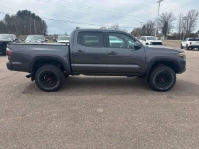 Toyota Tacoma | 4x4 Double Cab SB | CARFAX | 360 , снимка 3