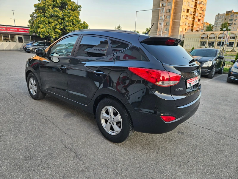 Hyundai IX35 2.0i (163 Hp) AT, снимка 3 - Автомобили и джипове - 51368676