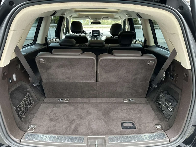 Mercedes-Benz GLS 400 DESIGNO, снимка 16 - Автомобили и джипове - 52581254