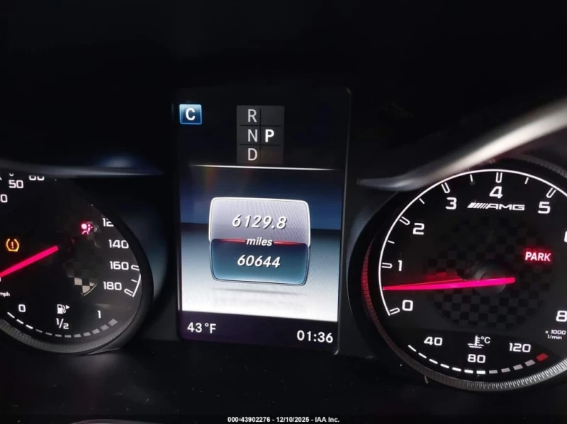 Mercedes-Benz C 43 AMG * 4MATIC * CARFAX * БЕЗ ПЪРВОНАЧАЛНА ВНОСКА, снимка 15 - Автомобили и джипове - 52919958