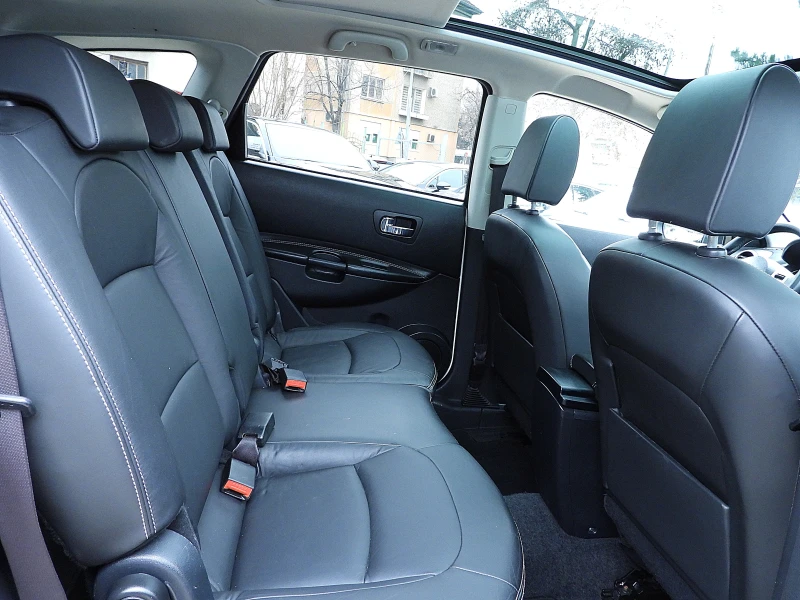 Nissan Qashqai 2.0ШВЕЙЦАРИЯ/LUX/4x4, снимка 13 - Автомобили и джипове - 53214991