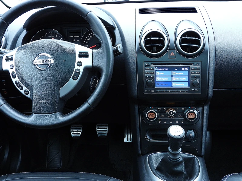 Nissan Qashqai 2.0ШВЕЙЦАРИЯ/LUX/4x4, снимка 9 - Автомобили и джипове - 53214991