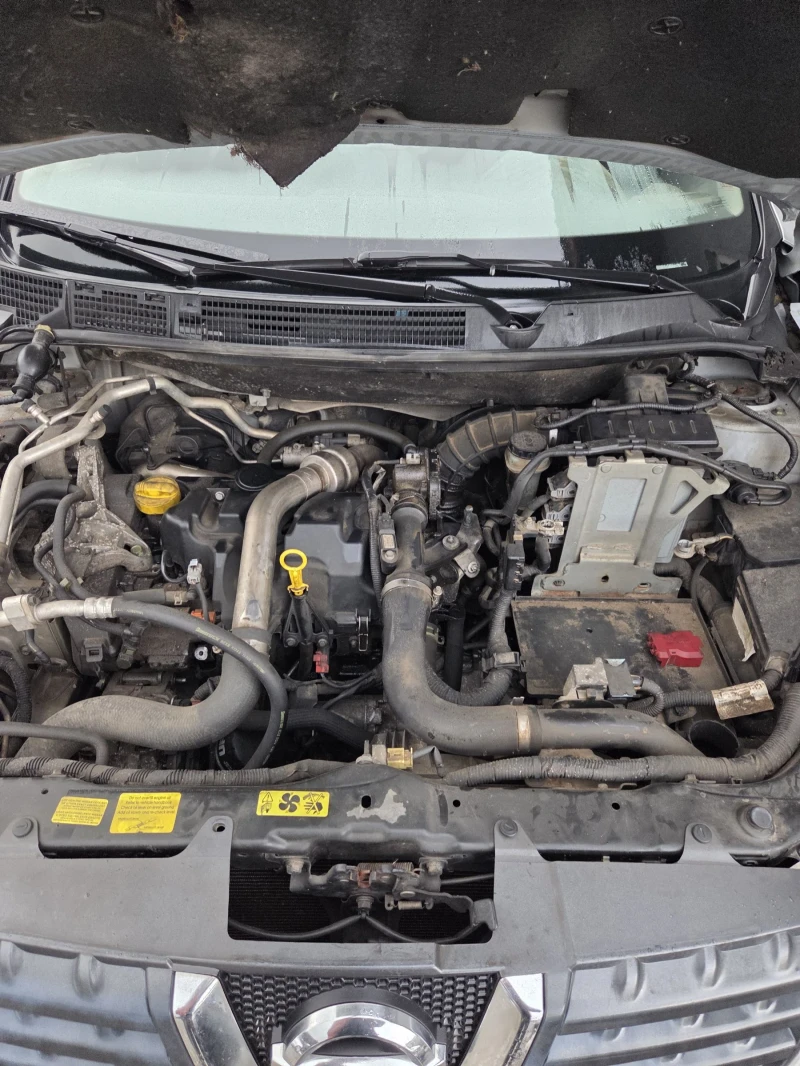 Nissan Qashqai, снимка 9 - Автомобили и джипове - 53229047