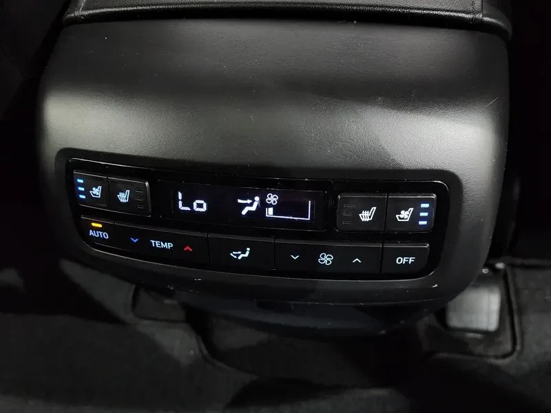 Hyundai Palisade 2.2 CRDI 4WD, снимка 16 - Автомобили и джипове - 54676734