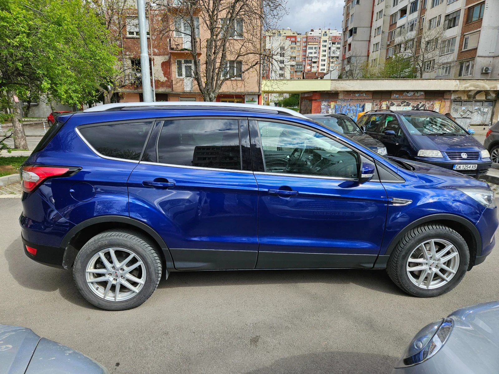 Ford Kuga  - изображение 5
