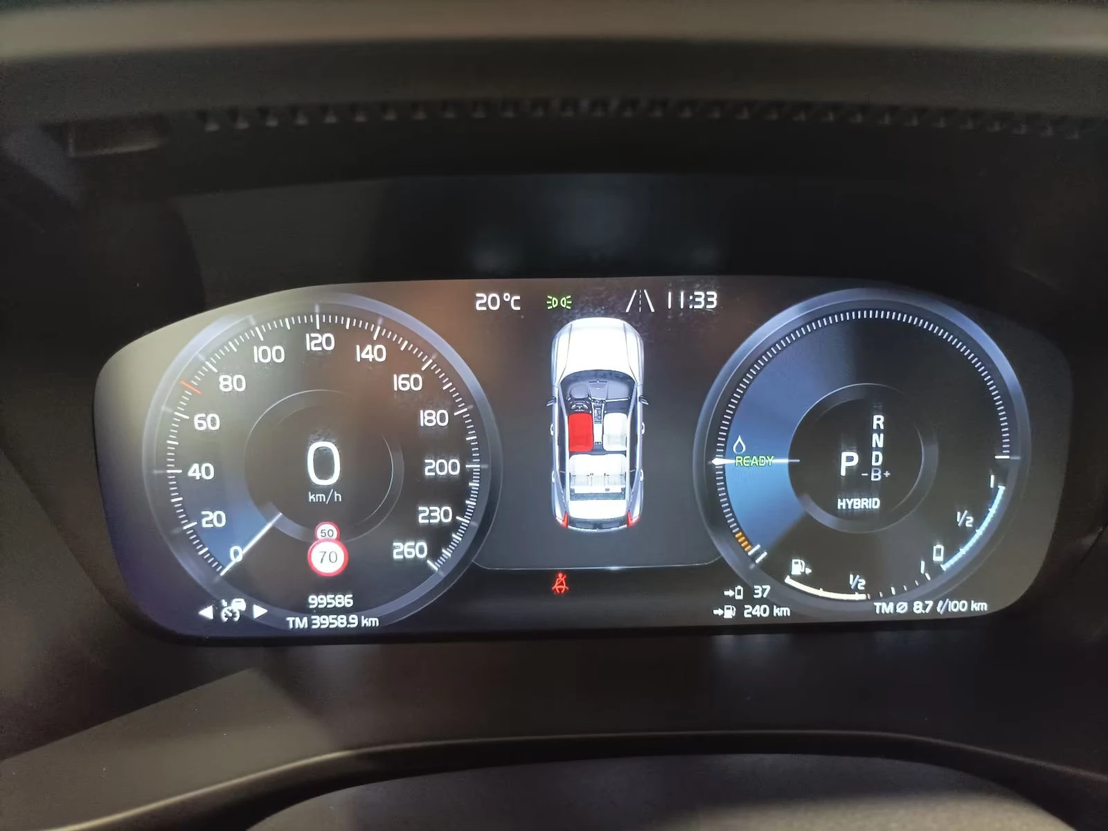 Volvo XC40 T5/R-DESIGN/262HP/PHEV/LED/NAVI/360/H&K/AMBI/621f - изображение 10