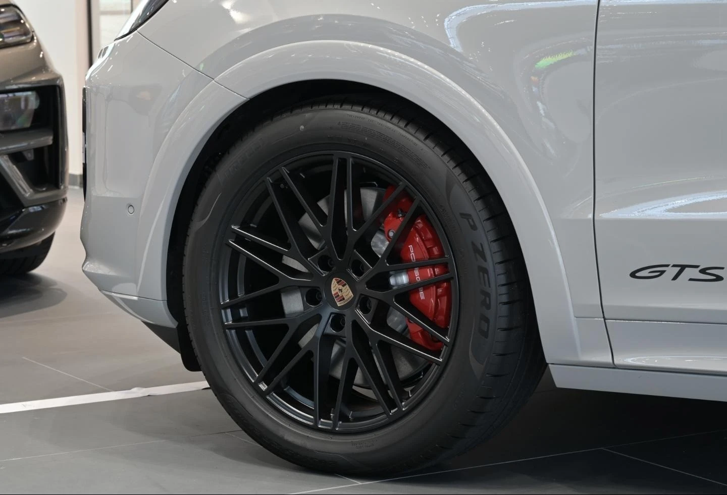 Porsche Cayenne GTS/FACELIFT/SPORT CHRONO/BOSE/PANO/MATRIX/360/HUD - изображение 3