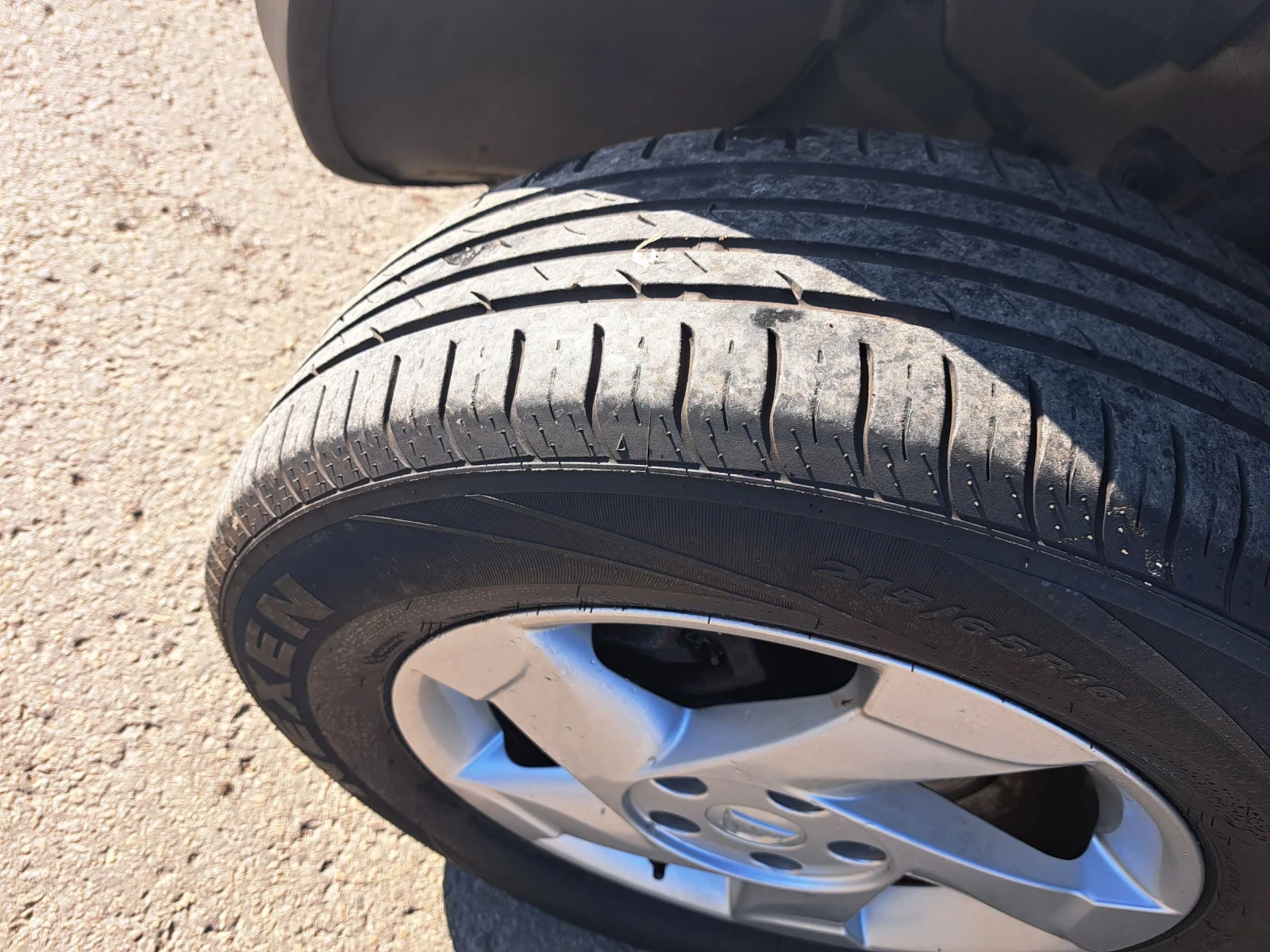 Dacia Duster 1.6i- | Mobile.bg   13