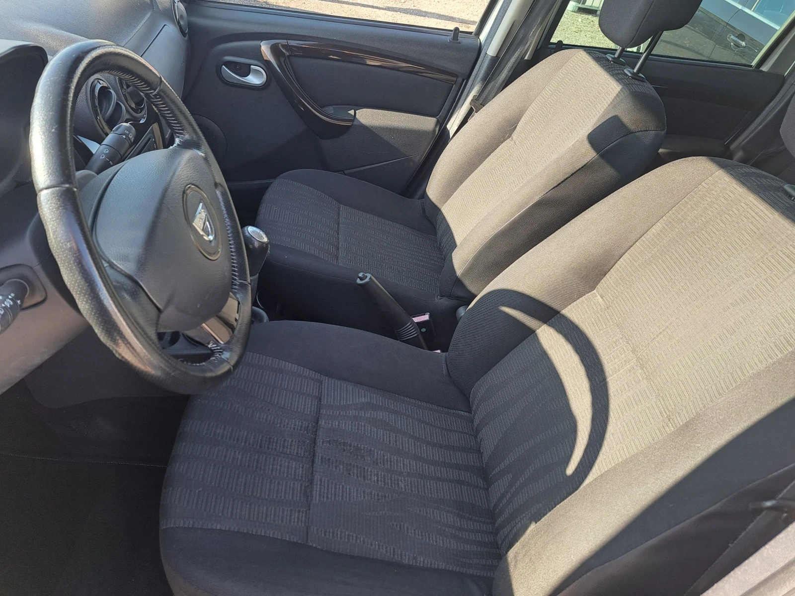 Dacia Duster 1.6i- - изображение 10