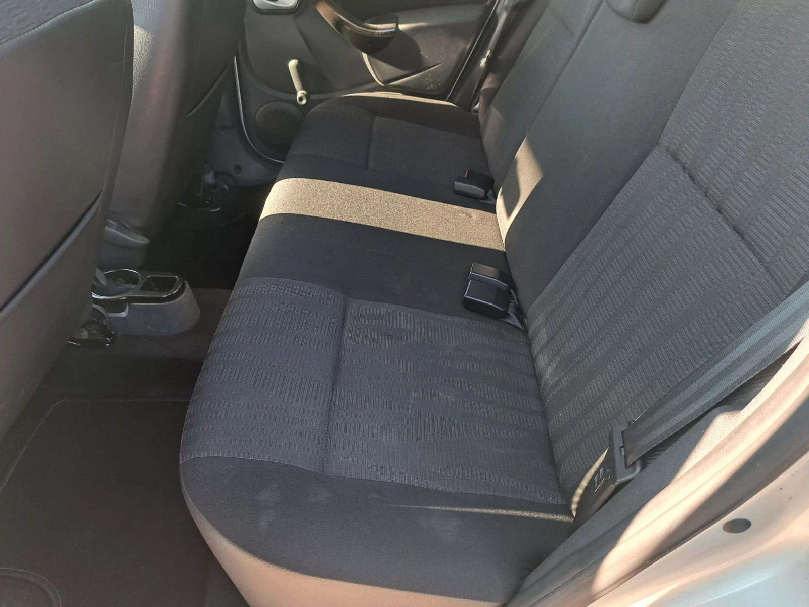 Dacia Duster 1.6i- - изображение 6