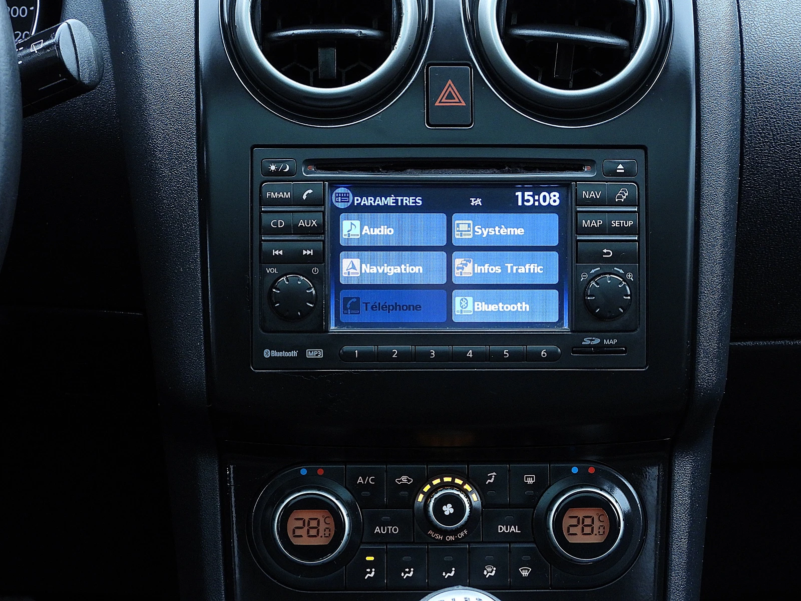 Nissan Qashqai 2.0���������/LUX/4x4 | Mobile.bg � ����������� 10