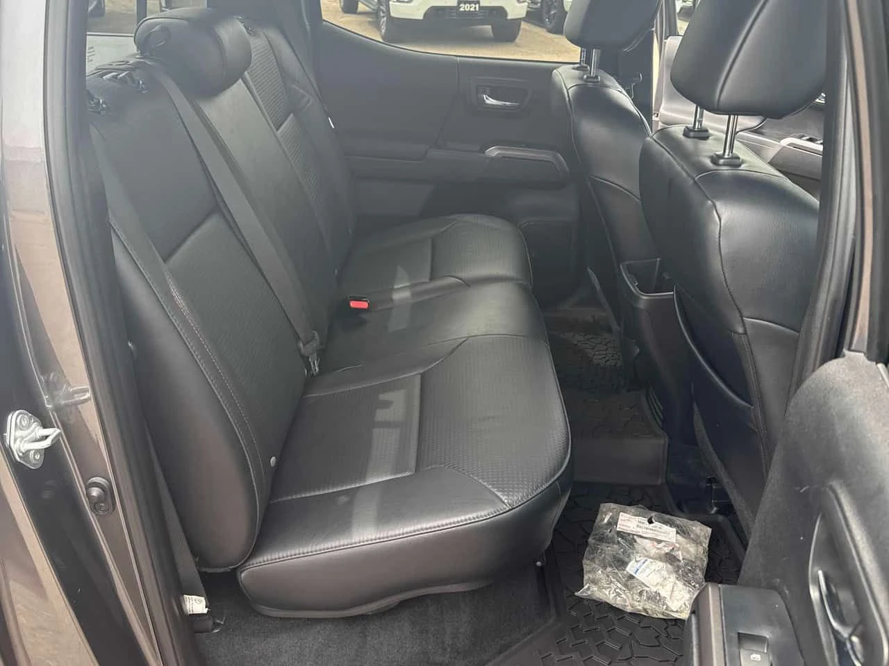 Toyota Tacoma | 4x4 Double Cab SB | CARFAX | 360  | Mobile.bg � ����������� 17