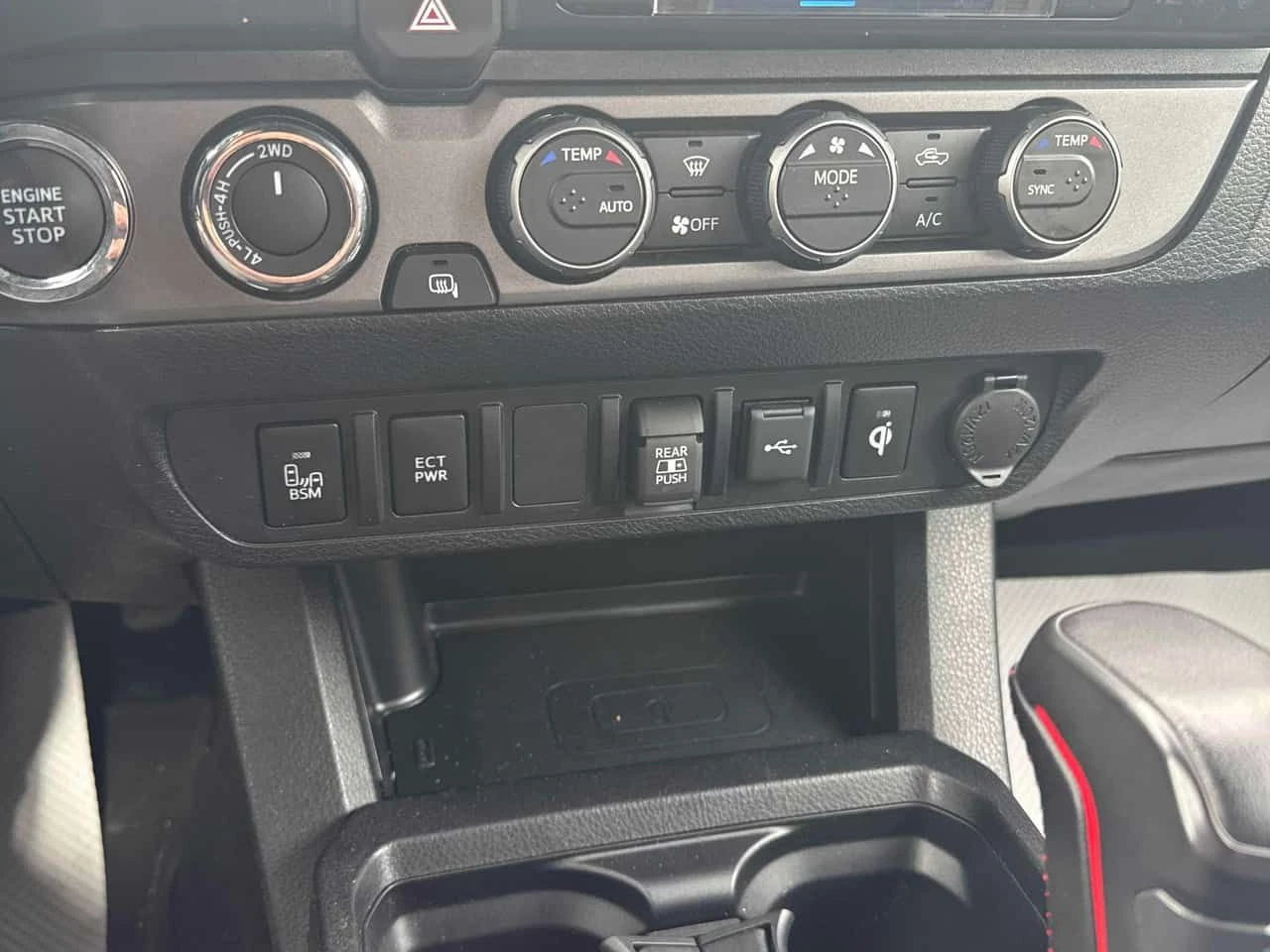 Toyota Tacoma | 4x4 Double Cab SB | CARFAX | 360  | Mobile.bg � ����������� 11