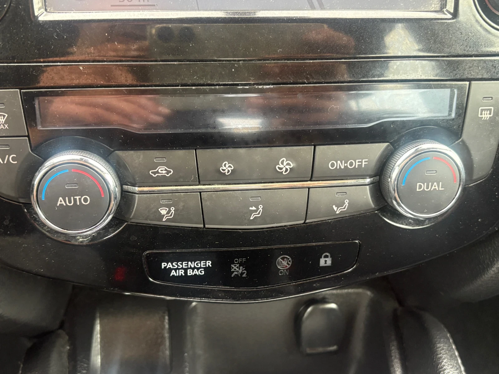 Nissan Qashqai, снимка 11 - Автомобили и джипове - 54556285