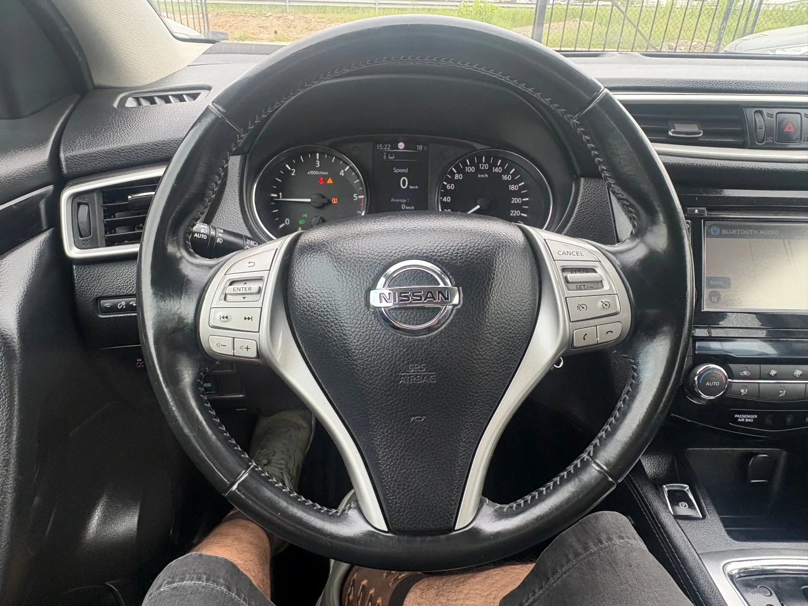 Nissan Qashqai, снимка 10 - Автомобили и джипове - 54556285