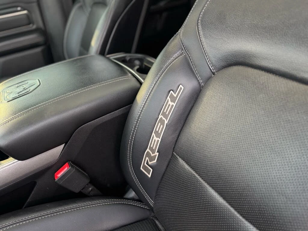 Dodge RAM 1500 Rebel Crew Cab 4WD, снимка 16 - Автомобили и джипове - 55658744