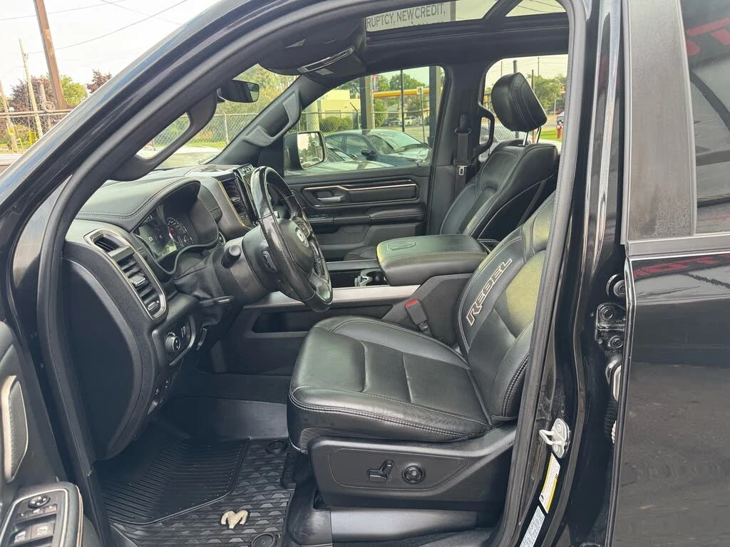 Dodge RAM 1500 Rebel Crew Cab 4WD, снимка 13 - Автомобили и джипове - 55658744