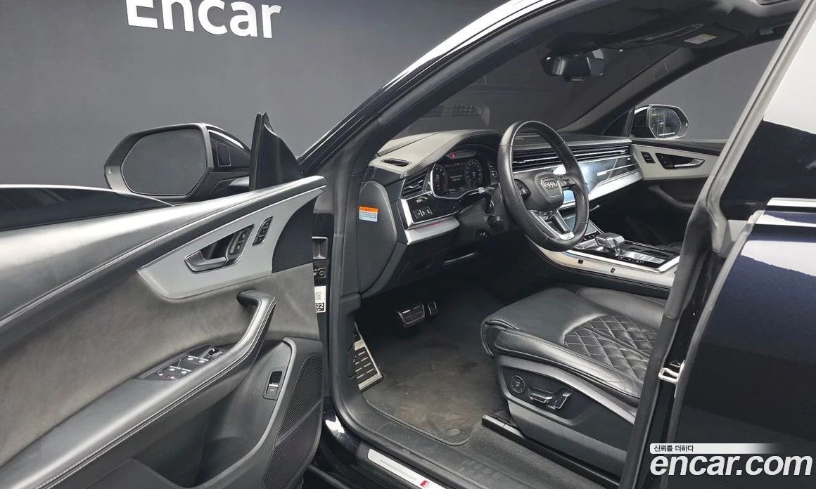 Audi Q8 55 TFSI Quattro Premium, снимка 10 - Автомобили и джипове - 55676698