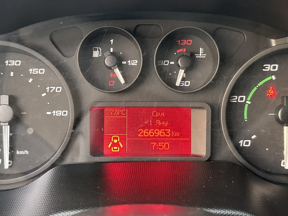 Iveco 35c15 3.0L* БОРД* 4.45м* КЛИМА* ДВ.ПАКЕТ РЕСОРИ* до3.5т  - изображение 10
